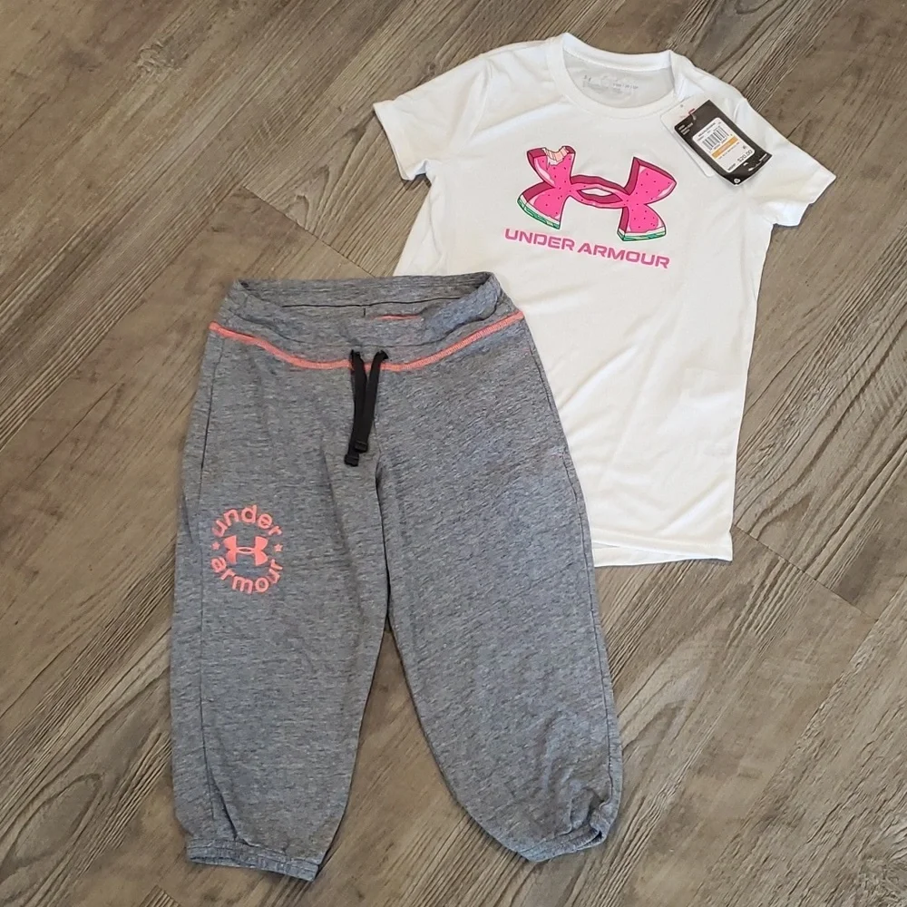 Under Armour T-Shirt & Capri/Joggers Matching Set Size Small